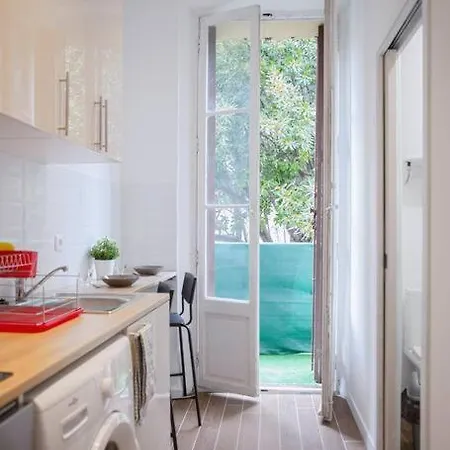 Studio Sur Pont Du Proche Centre Apartment